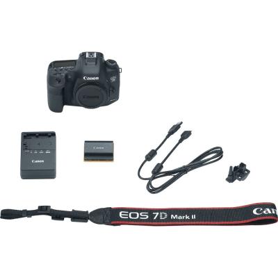 Цифровий фотоапарат Canon EOS 7D Mark II Body (9128B157) - зображення 10