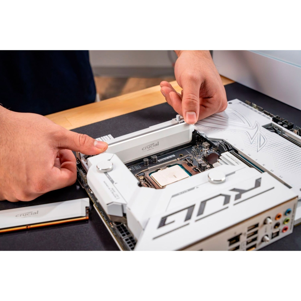 Модуль пам'яті для комп'ютера DDR5 16GB 6400 MHz Pro Overclocking White Micron (CP16G64C38U5W) - изображение 10