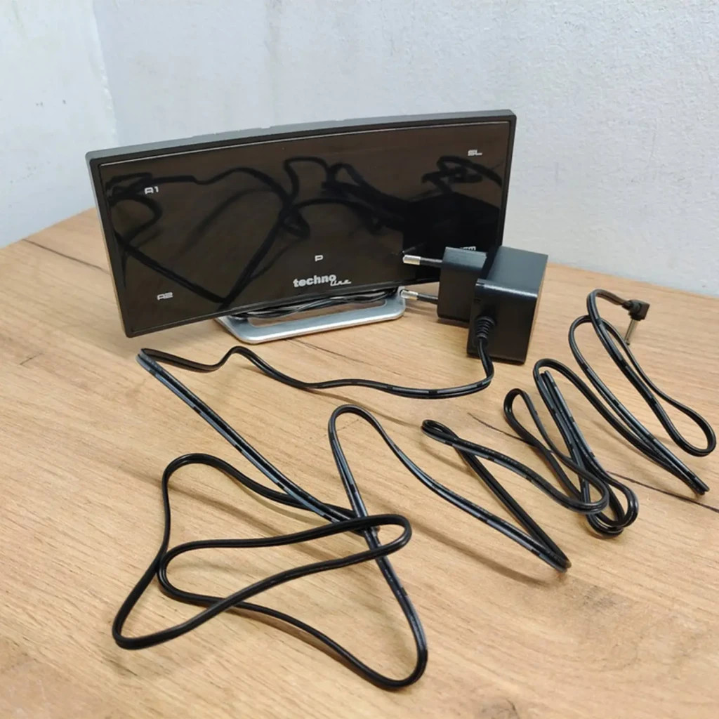 Настільний годинник Technoline WT460 Blue LED з радіо Black/Silver (DAS301824) - зображення 7