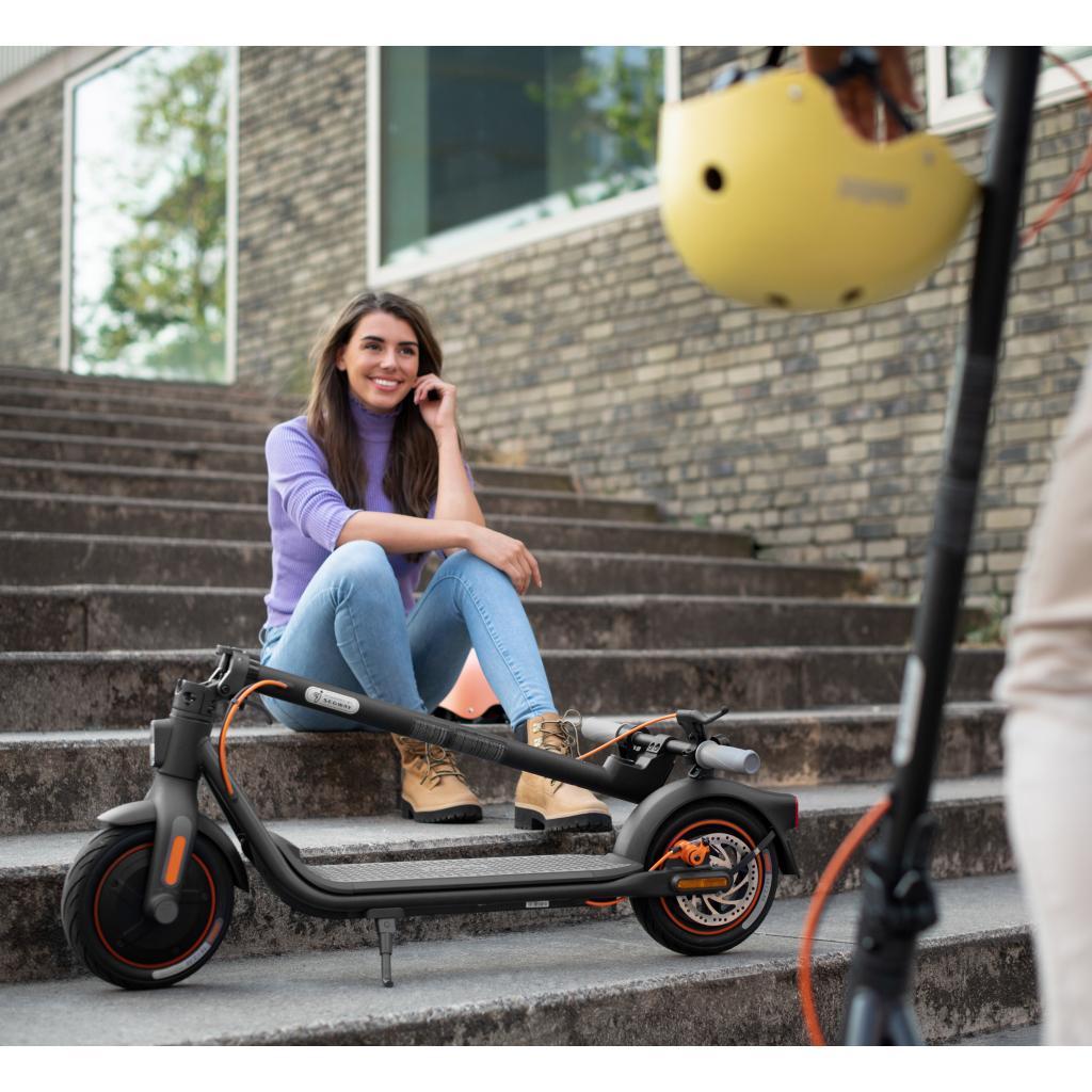 Електросамокат Segway Ninebot F40E (AA.00.0010.78) - зображення 5