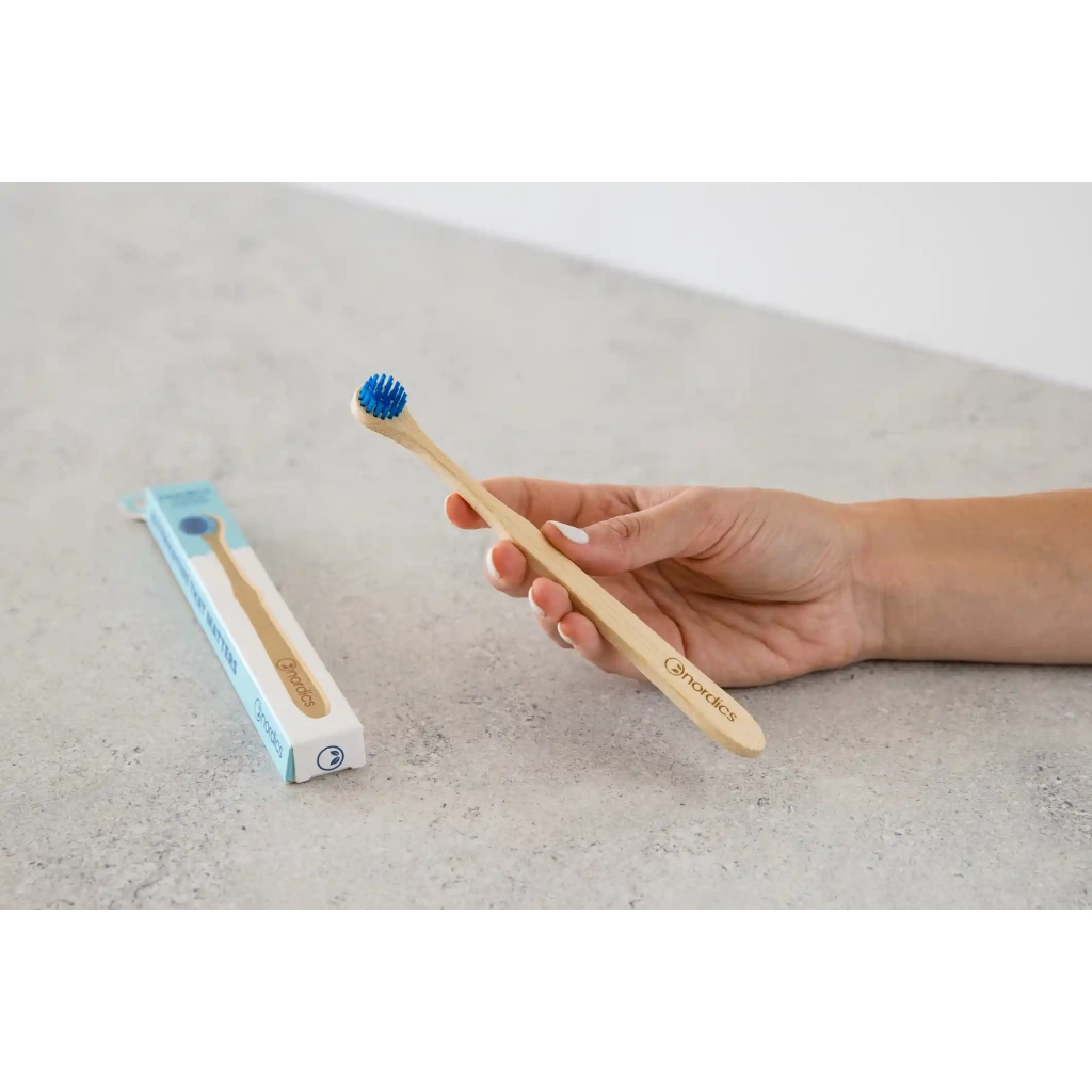 Очищувач язика Nordics Tongue Cleaner (3800500324098) - изображение 2