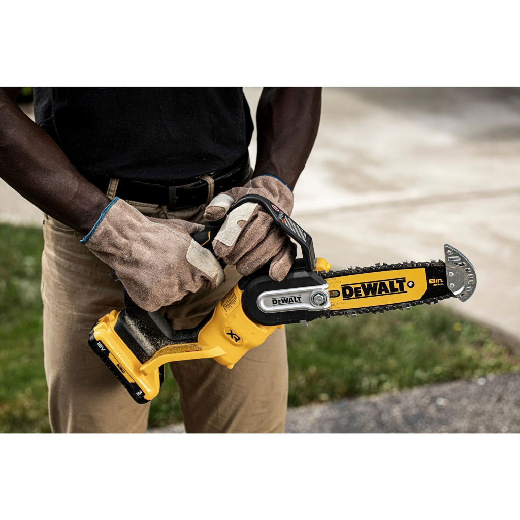 Ланцюгова пила DeWALT міні, 18 XR Li-ion 5Ah, безщіткова, шина 20 см (DCMPS520P1) - изображение 5
