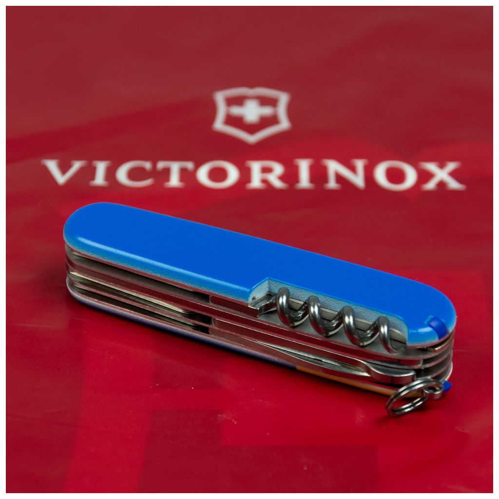 Ніж Victorinox Huntsman Ukraine 91 мм Герб на прапорі вертикальний (1.3713.7_T3030p) - зображення 4