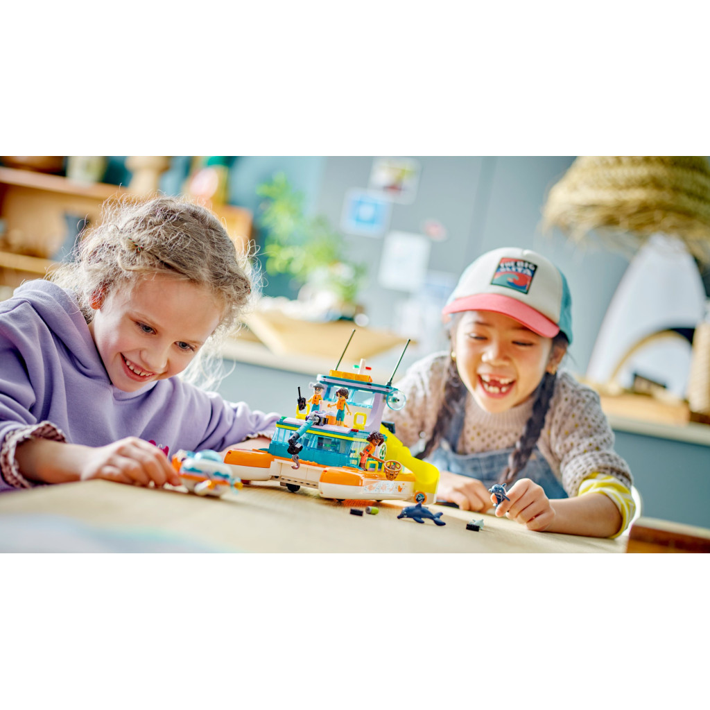 Конструктор LEGO Friends Човен морської рятувальної бригади 717 деталей (41734) - зображення 11