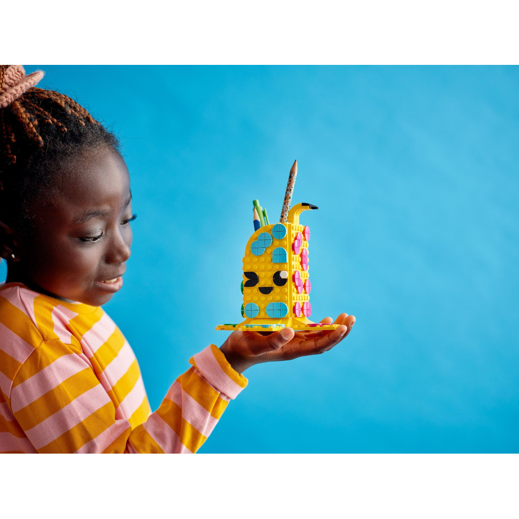 Конструктор LEGO DOTS "Банан". Підставка для ручок 438 деталей (41948) - зображення 2