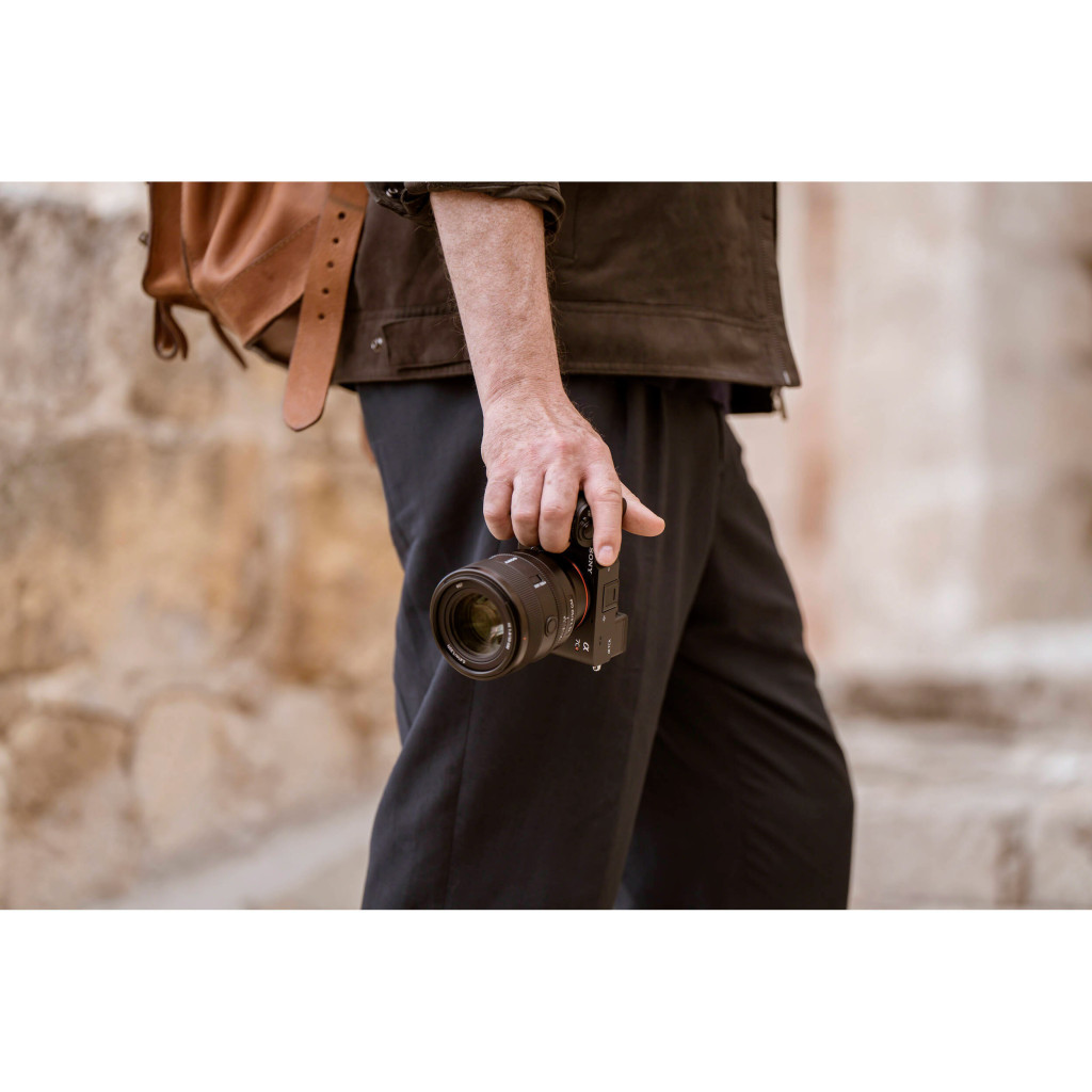 Цифровий фотоапарат Sony Alpha 7CR body black (ILCE7CRB.CEC) - зображення 9