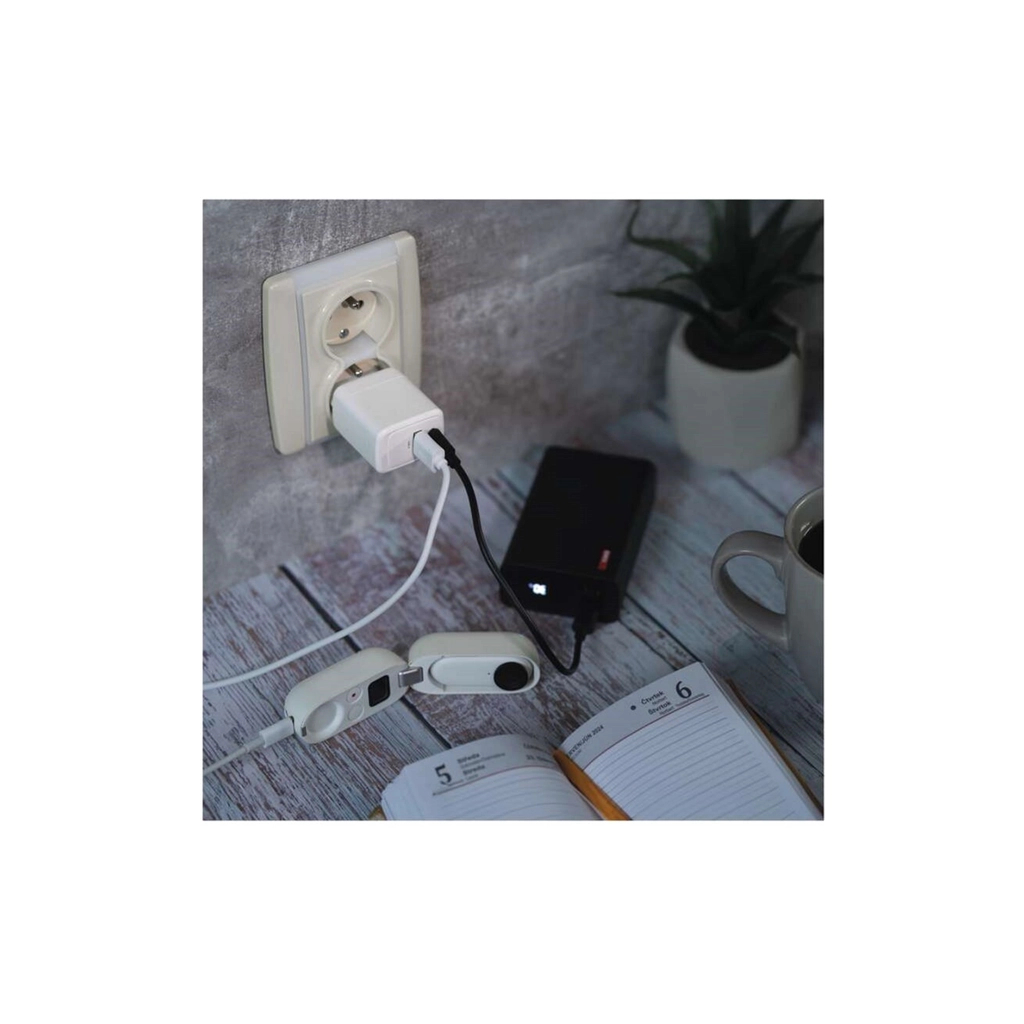 Зарядний пристрій EMOS V02G20 1xUSB-A + 1xUSB-C PD20W GaN (V02G20) - зображення 9