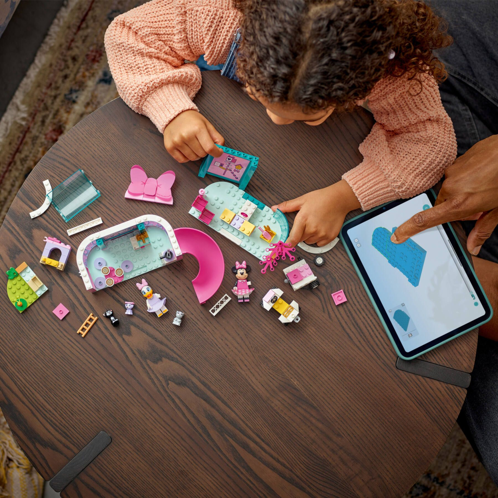 Конструктор LEGO Disney Готель Мінні для домашніх тварин (43274) - зображення 8