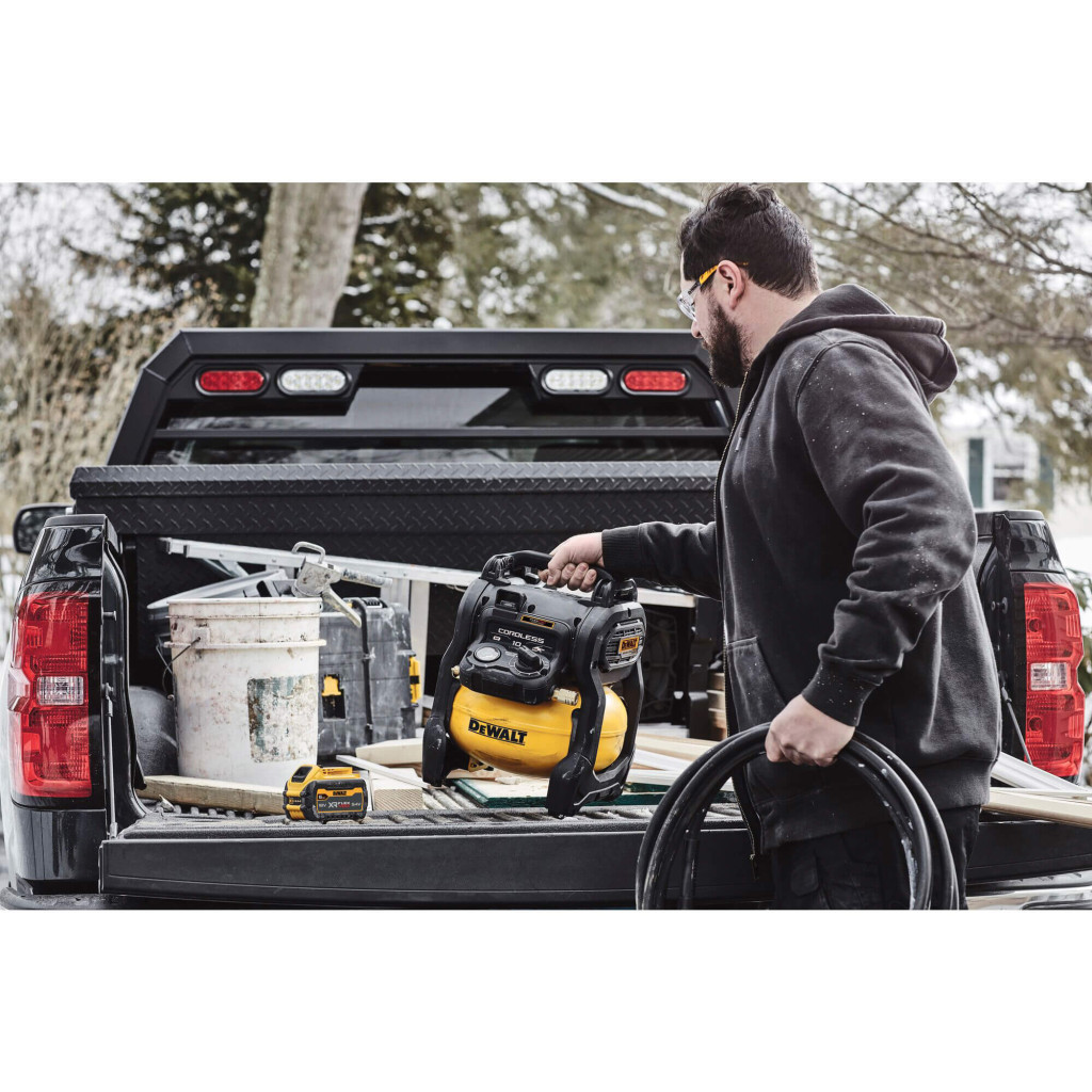 Компресор DeWALT безмасляний, 18 B XR Li-lon, 48 л/хв (без АКБ та ЗП) (DCC1018N) - зображення 9