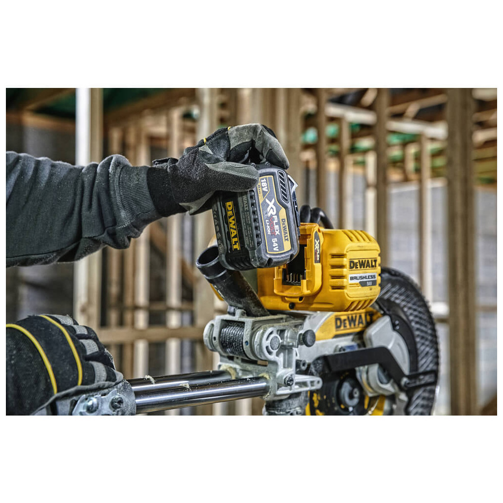 Торцювальна пила DeWALT 54В XR FLEXVOLT Li-lon, диск 250х30 мм, XPS, 20.5 кг, 2x2Ah (DCS727T2) - изображение 5