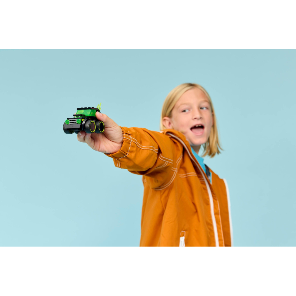 Конструктор LEGO City Автівки — Ігровий автомобіль для перегонів (60484) - зображення 9