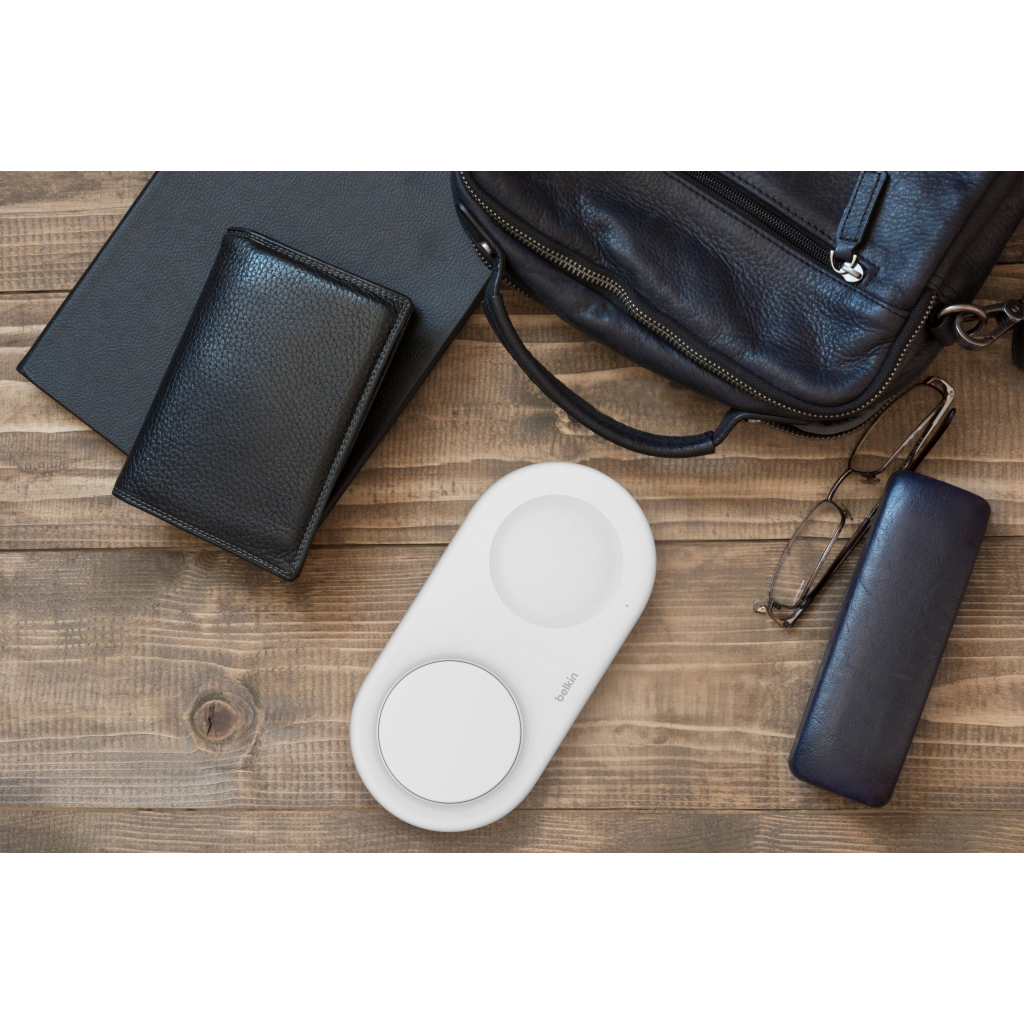 Зарядний пристрій Belkin 2in1 15W Pad Qi2 white (WIZ021VFWH) - зображення 2