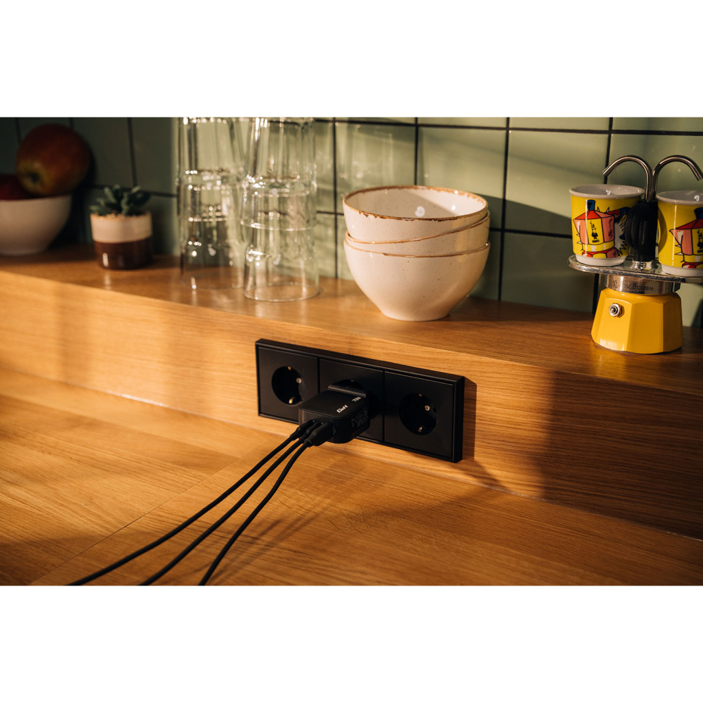 Зарядний пристрій Verbatim MiniGaN 70 W 3 ports (2xUSB-C/1xUSB-A) (32229) - зображення 6