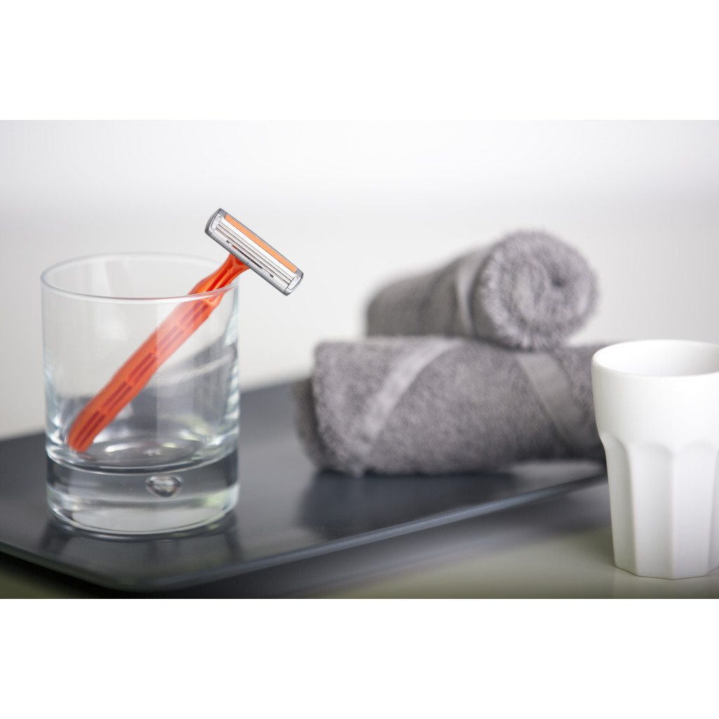 Бритва Bic 3 Sensitive 8 шт. (3086126692586) - зображення 2