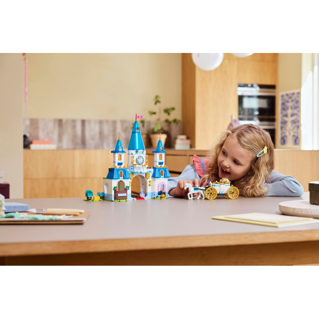 Конструктор LEGO Disney Princess Замок Попелюшки й карета (43275) - зображення 11