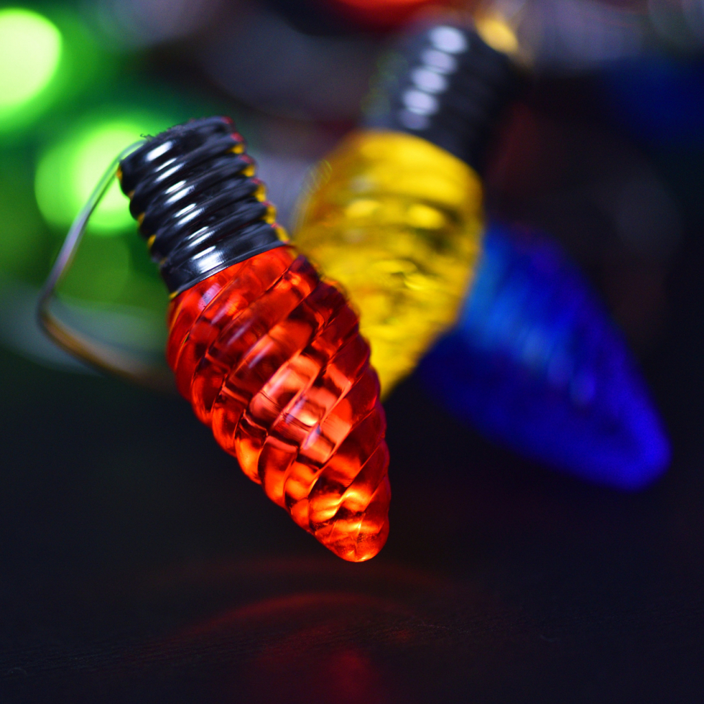 Гірлянда YES! Fun На мідному дроті Шишки 10 LED Тепло-біла 1.65 м На батарейках (801209) - зображення 4