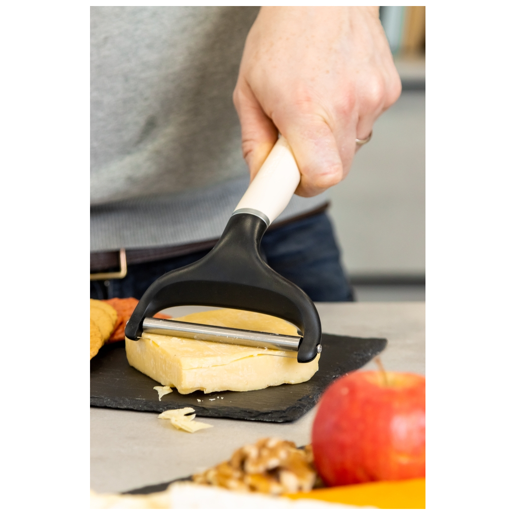 Кухонний ніж KitchenAid Coreline для сиру, 20,3 см, кремовий (KAG133OHACE) - зображення 3