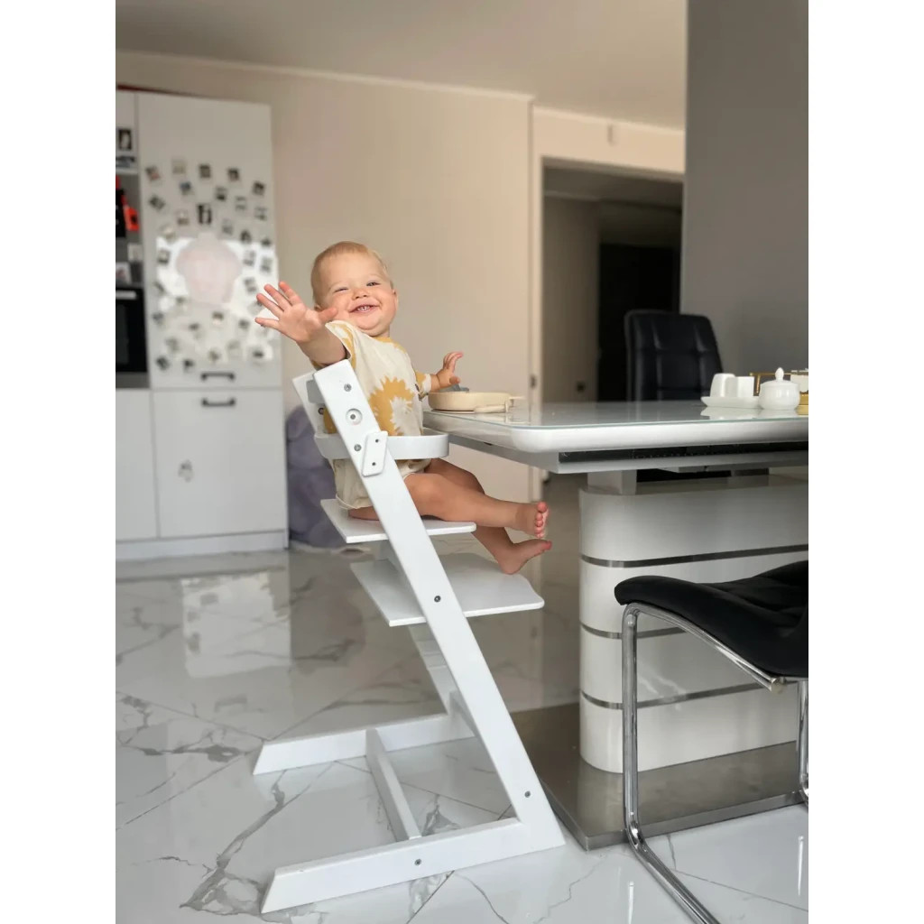 Стілець для годування Ingvart трансформер "Baby fix" з обмежувачем і столиком (309003-3) - зображення 3