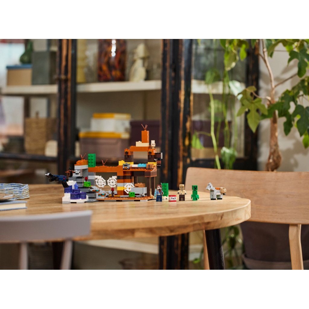 Конструктор LEGO Minecraft Покинута шахта у безплідних землях (21263) - зображення 11