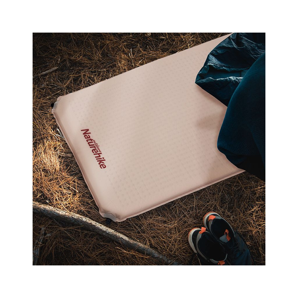 Туристичний килимок Naturehike Самонадувний одномісний NH20DZ002 60 мм бежевий (6927595795248) - зображення 4