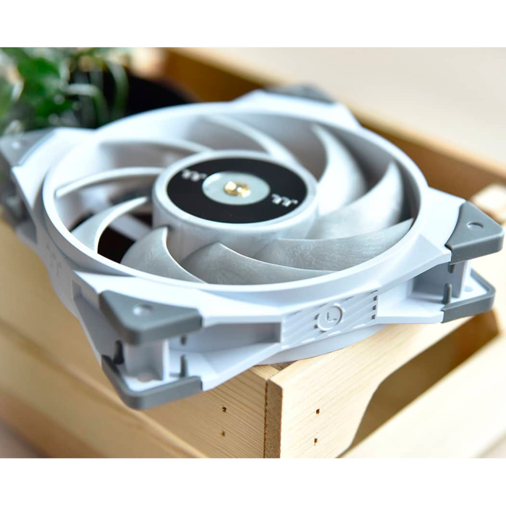 Кулер до корпусу ThermalTake TOUGHFAN 12 Radiator Fan 1Pack (CL-F117-PL12WT-A) - зображення 8