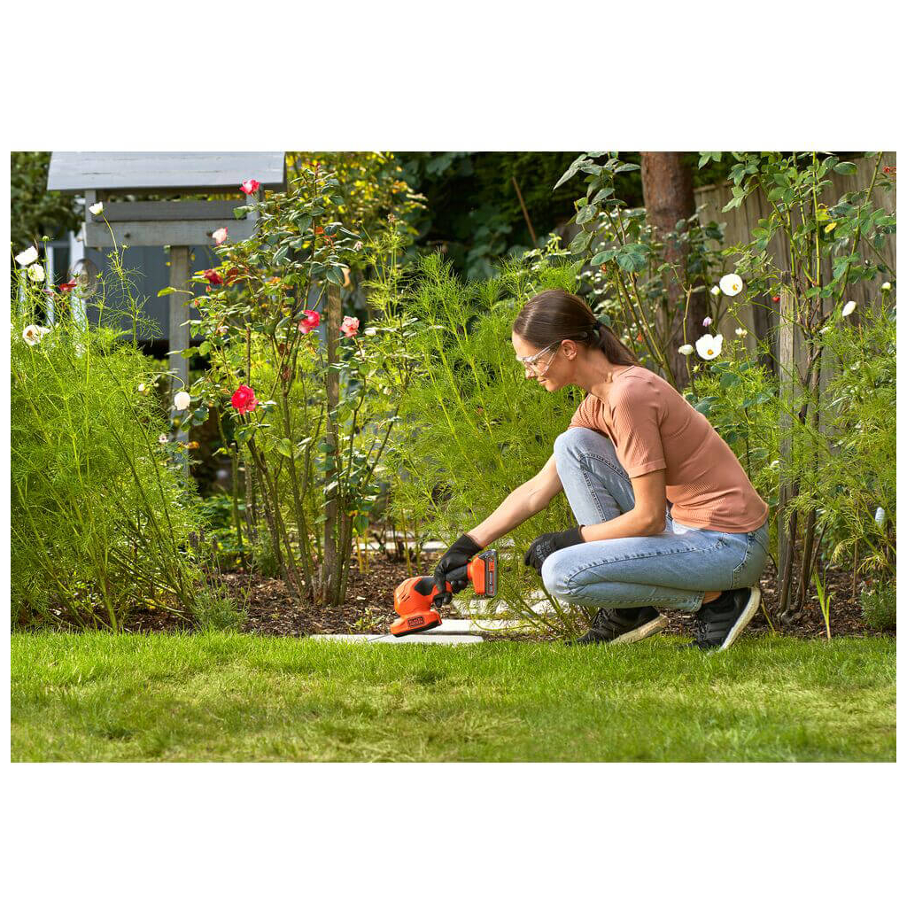 Кущоріз Black&Decker 18V, насадки - 20 см/8 мм, 10 см/18 мм (без АКБ та ЗП) (BCSS18B) - зображення 8