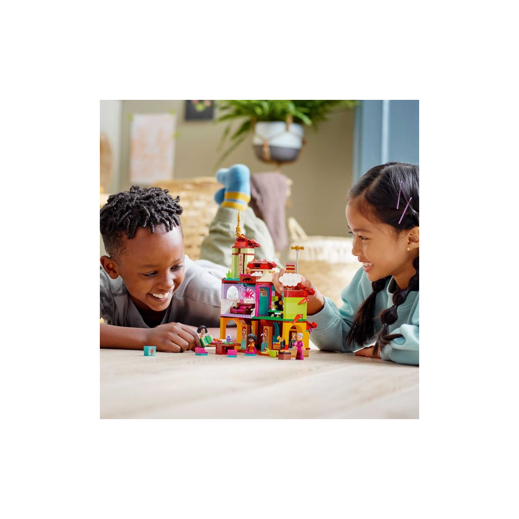 Конструктор LEGO Disney Princess Будинок сім'ї Мадригал 587 деталей (43202) - зображення 3