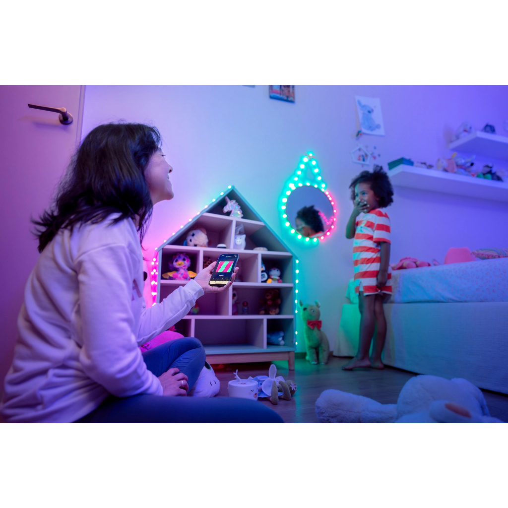 Гірлянда Twinkly Smart LED, Strings USB 200 Heart-shaped RGB LEDs, Green Wire, USB-C 12м (TWKH200RGB-G) - зображення 10