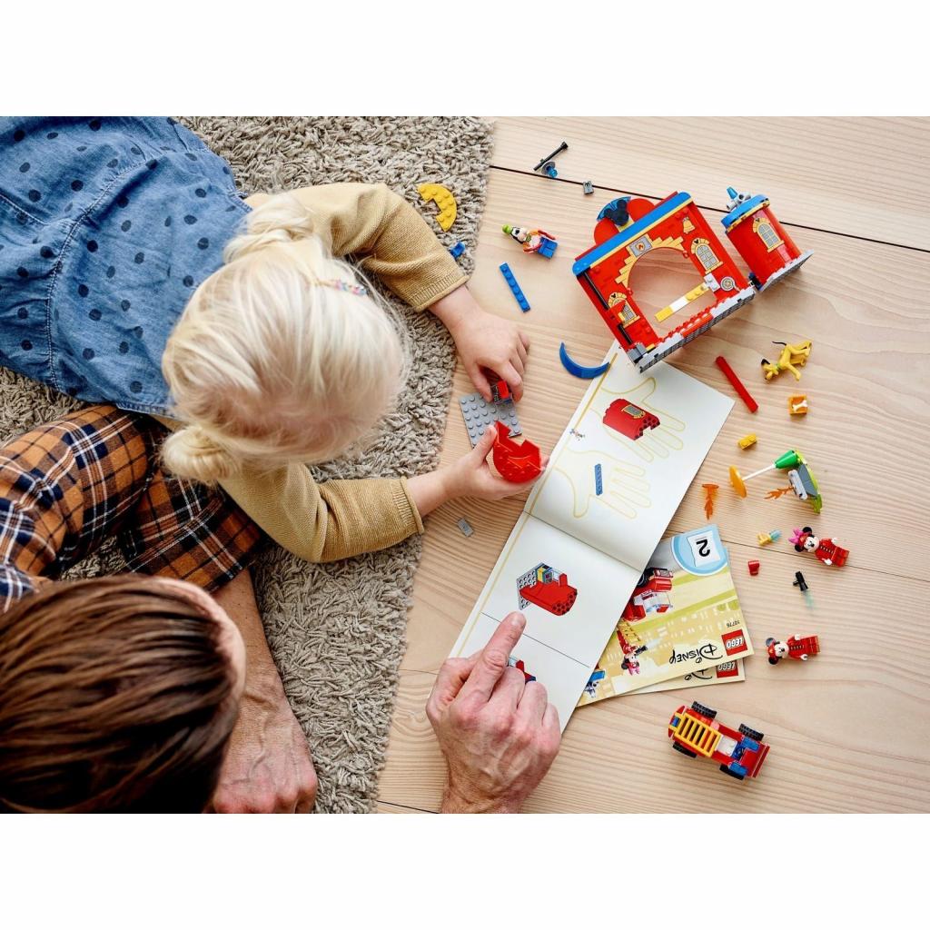 Конструктор LEGO Mickey and Friends Пожежна частина та машина Мікі та його друзів (10776) - зображення 2