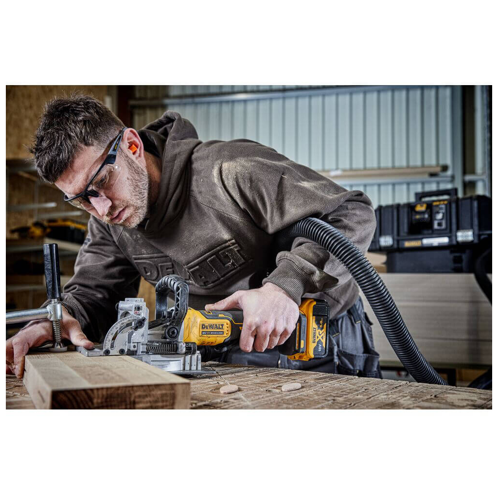 Фрезер DeWALT ламельний, XR Li-Ion 18 В, 8000 об/хв, фрези 102 мм, TSTAK (без АКБ та ЗП) (DCW682NT) - изображение 9