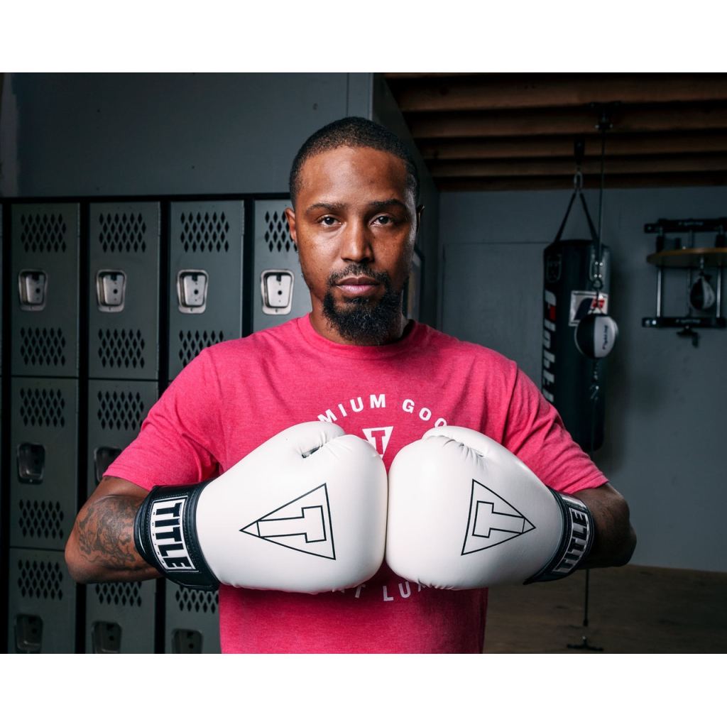 Боксерські рукавички Title Boxing Vegan Gloves White/Black 14 oz (VGFBG 14 oz WH/BK) - зображення 8