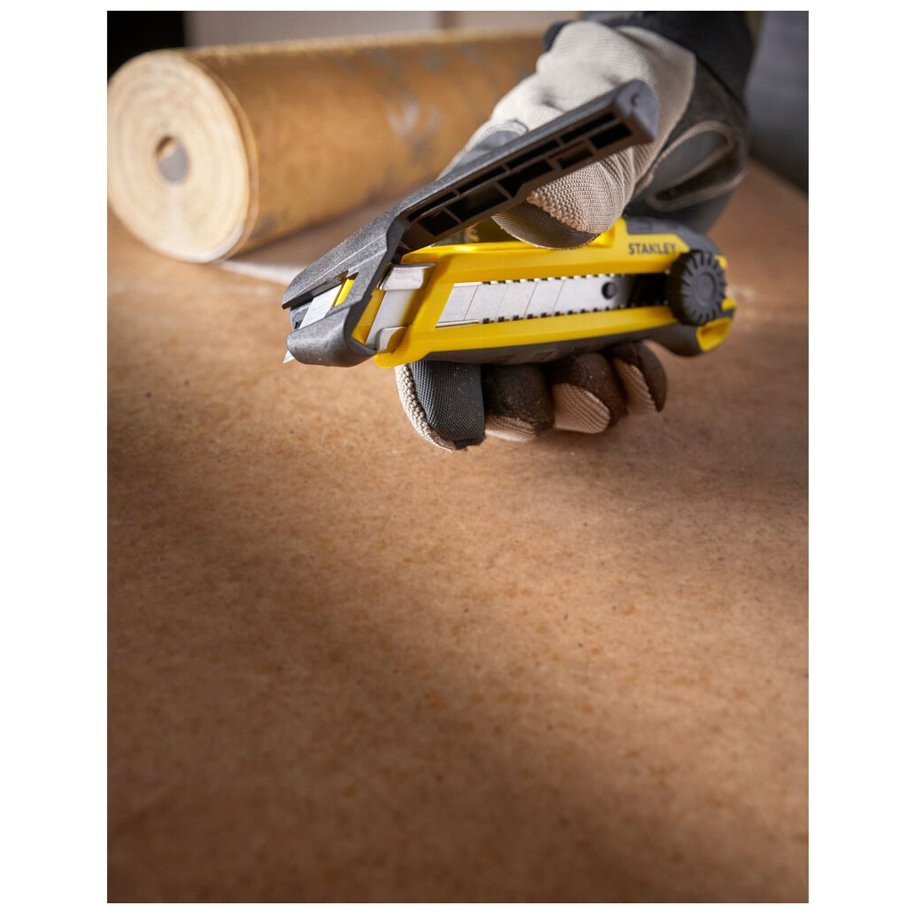 Ніж монтажний Stanley сегментний, з фіксатором, 18 мм (STHT10500-0) - зображення 4