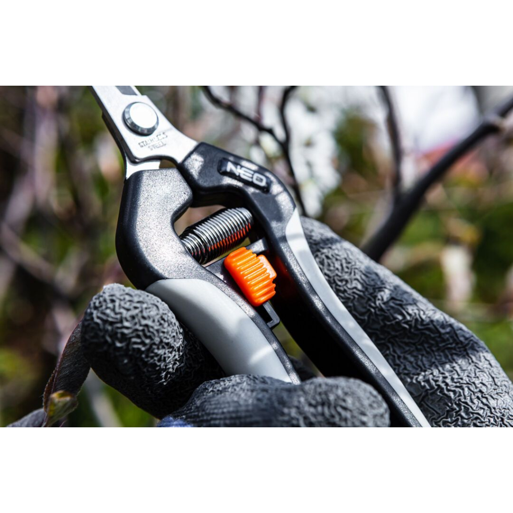 Секатор Neo Tools площинний, d різу 18мм, 200мм, 120г (15-207) - зображення 5