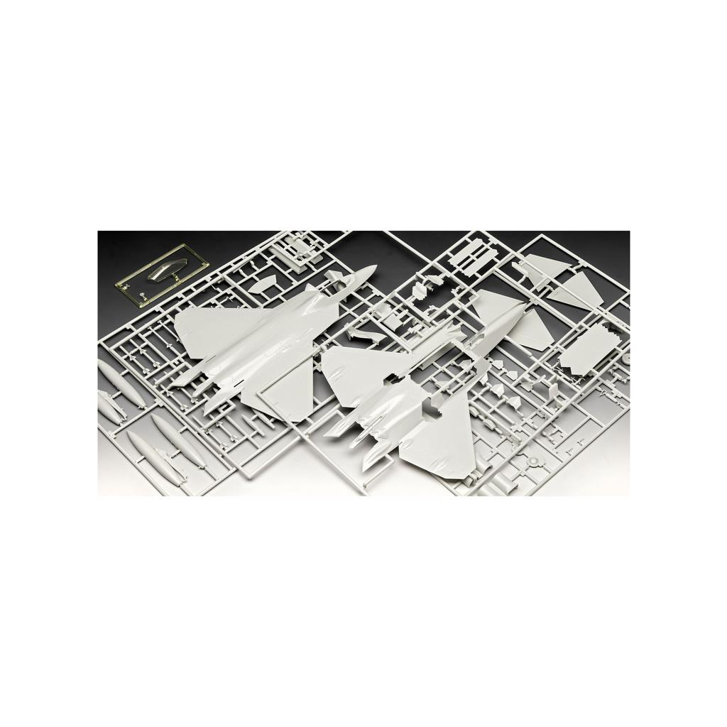 Збірна модель Revell Літак Lockheed Martin F-22A Raptor рівень 4 масштаб 1:72 (RVL-63858) - изображение 8