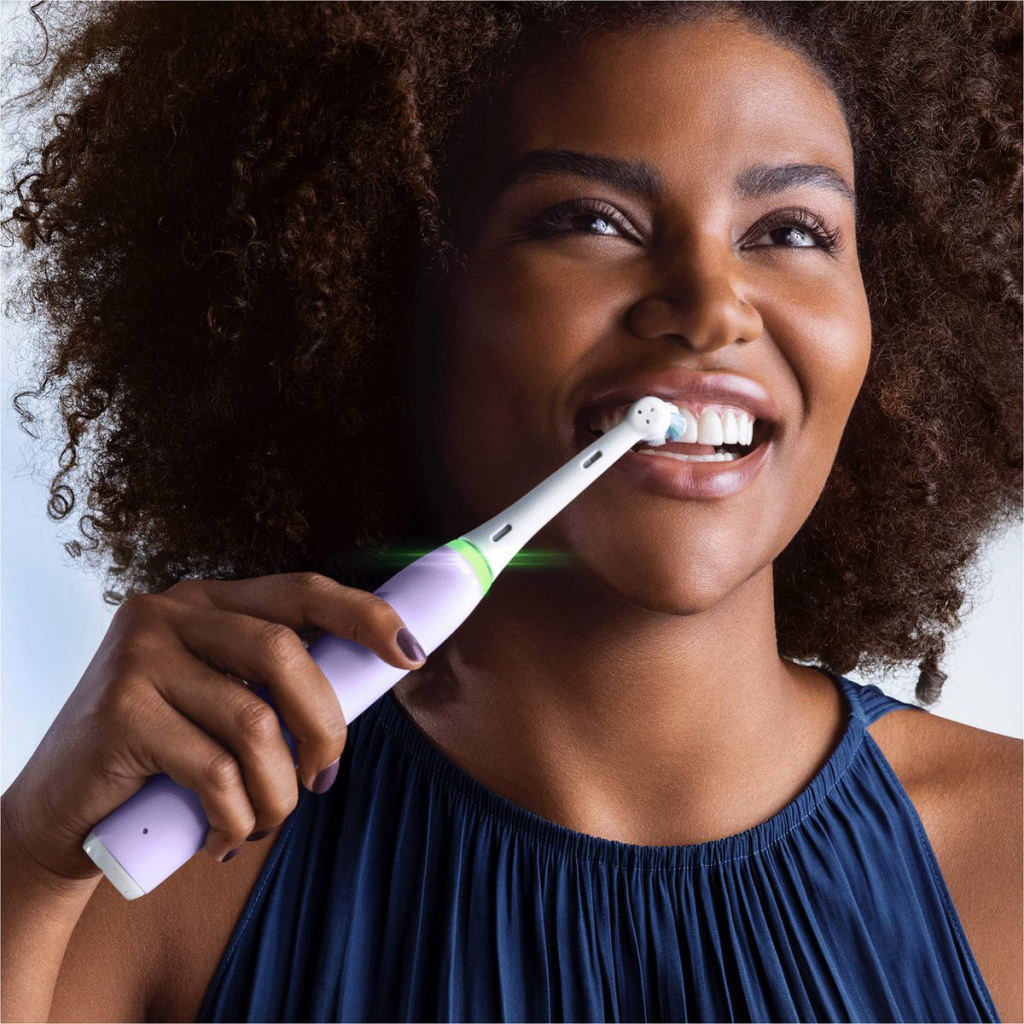 Електрична зубна щітка Oral-B iOG4.1A6.1DK LAVENDER - зображення 6