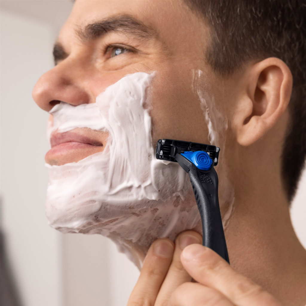 Бритва Bic Flex 3 Hybrid із 4 змінними картриджами (3086123644939) - изображение 6