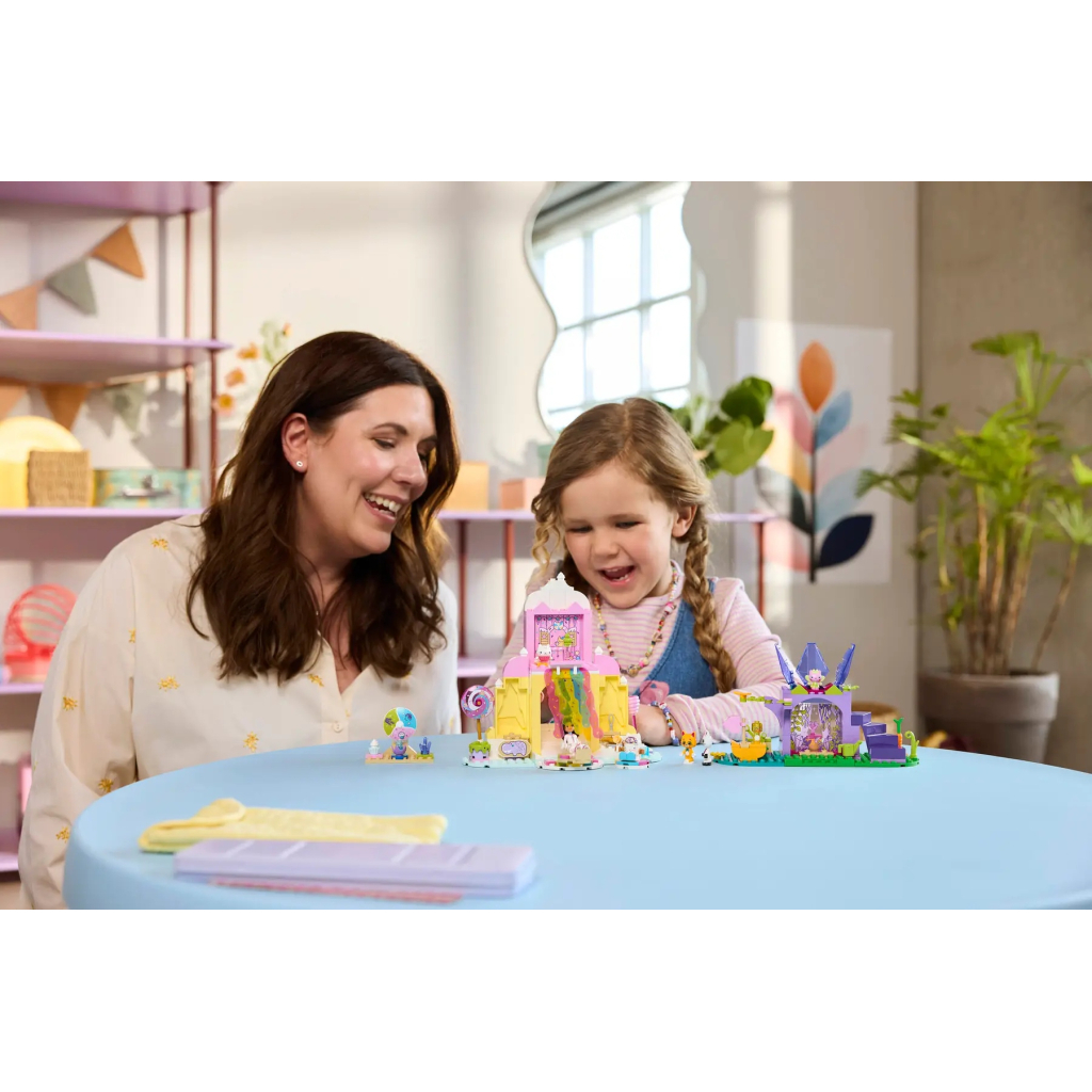 Конструктор LEGO Gabby's Dollhouse Гора солодощів і сад Кітті (11205) - зображення 9