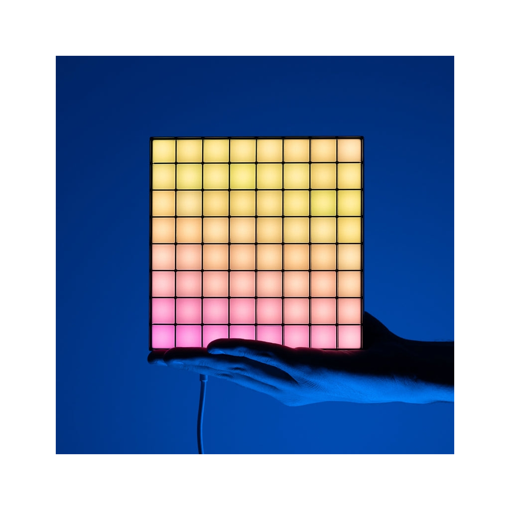 Гірлянда Twinkly Smart LED Squares 1 Starter Panel, RGB LED, USB-C, Black 16х16см (TWQ064STW-01-BUSB) - зображення 3