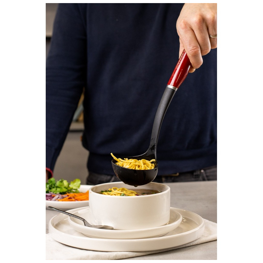 Ополоник KitchenAid Coreline, 32,8 см, червоний (KAG006OHERE) - зображення 5