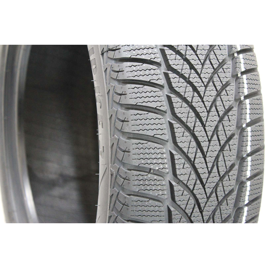 Шина Goodyear Ultra Grip Ice 2 XL 245/50R18 104T - изображение 2
