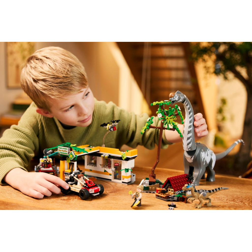 Конструктор LEGO Jurassic World Місія з відстеження раптора і титанозавра (76973) - зображення 11