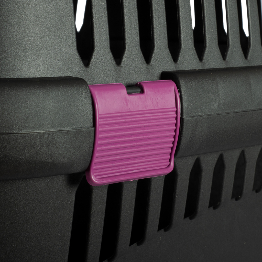 Переноска для тварин SGbox для тварин до 12 кг 60х38х39 см пластик (чорна/мікс) (2700000019030) - зображення 3