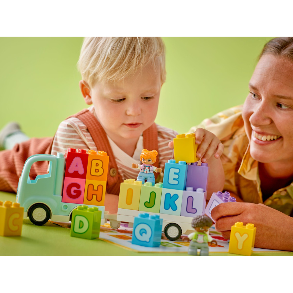 Конструктор LEGO DUPLO Town Вантажівка з абеткою 36 деталей (10421) - зображення 8