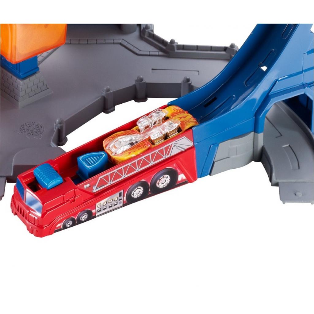 Автотрек Hot Wheels Приборкувачі вогню (BGK05) - зображення 4