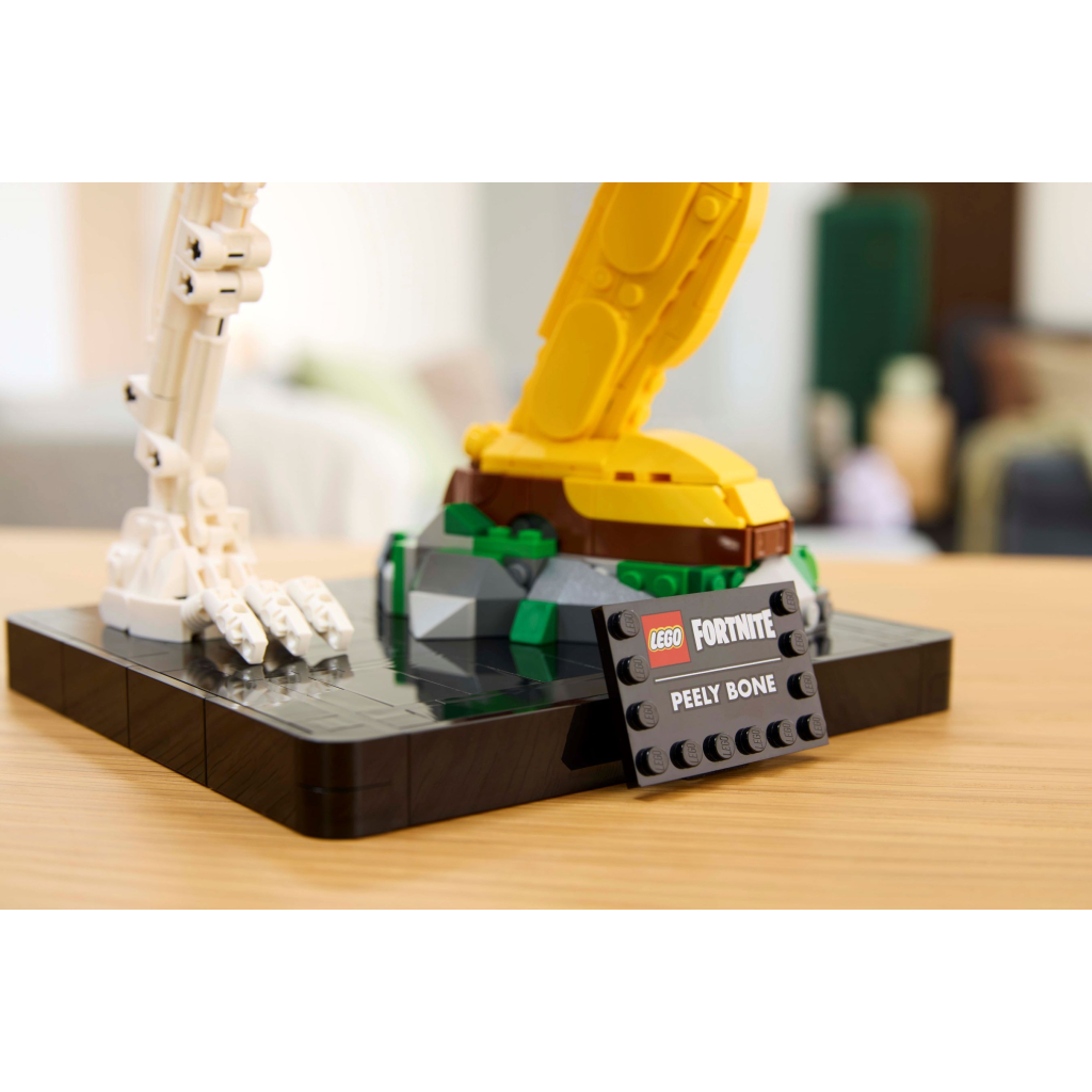 Конструктор LEGO Fortnite Peely Bone (77072) - зображення 9