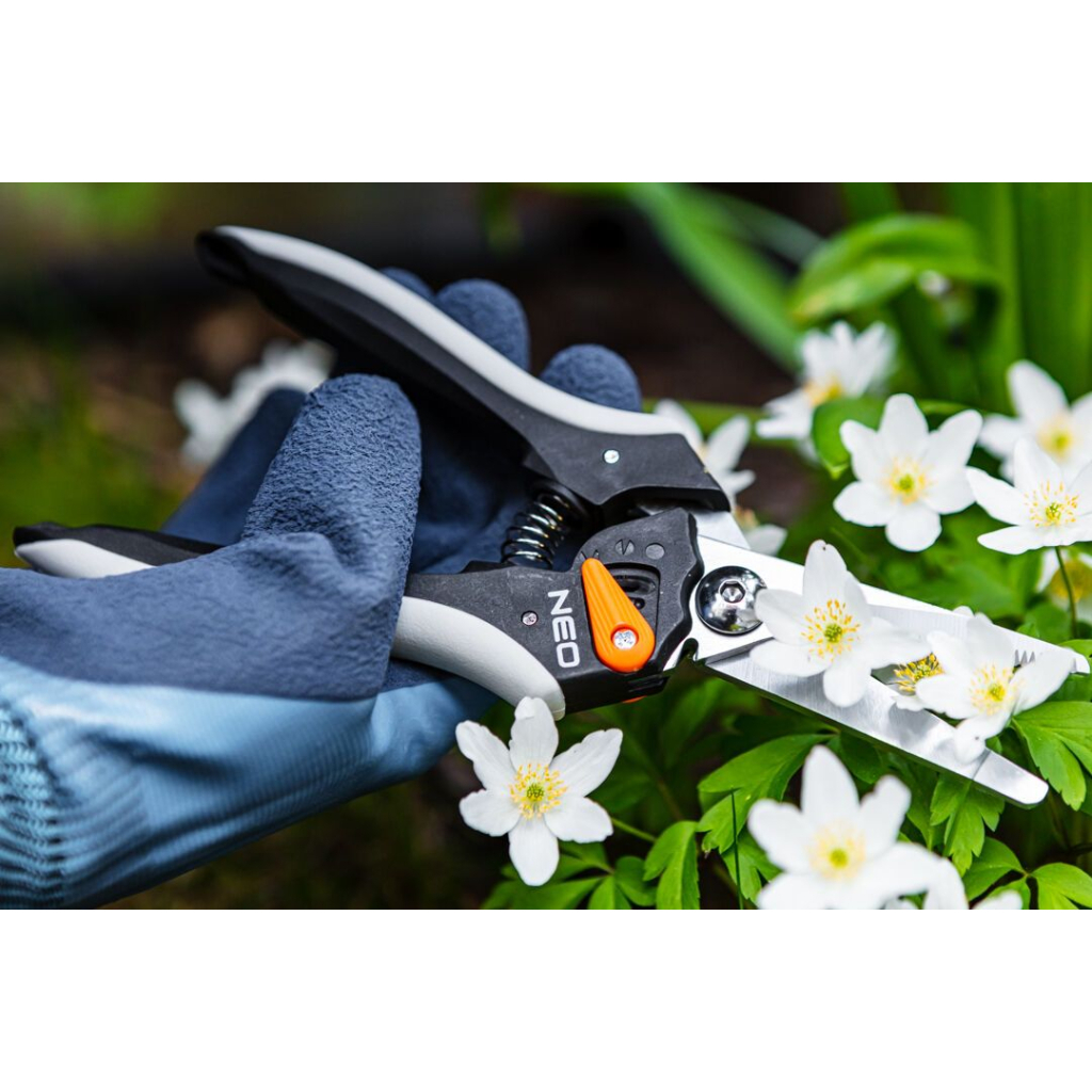 Секатор Neo Tools площинний, d різу 6мм, 210мм, 184г (15-208) - изображение 3