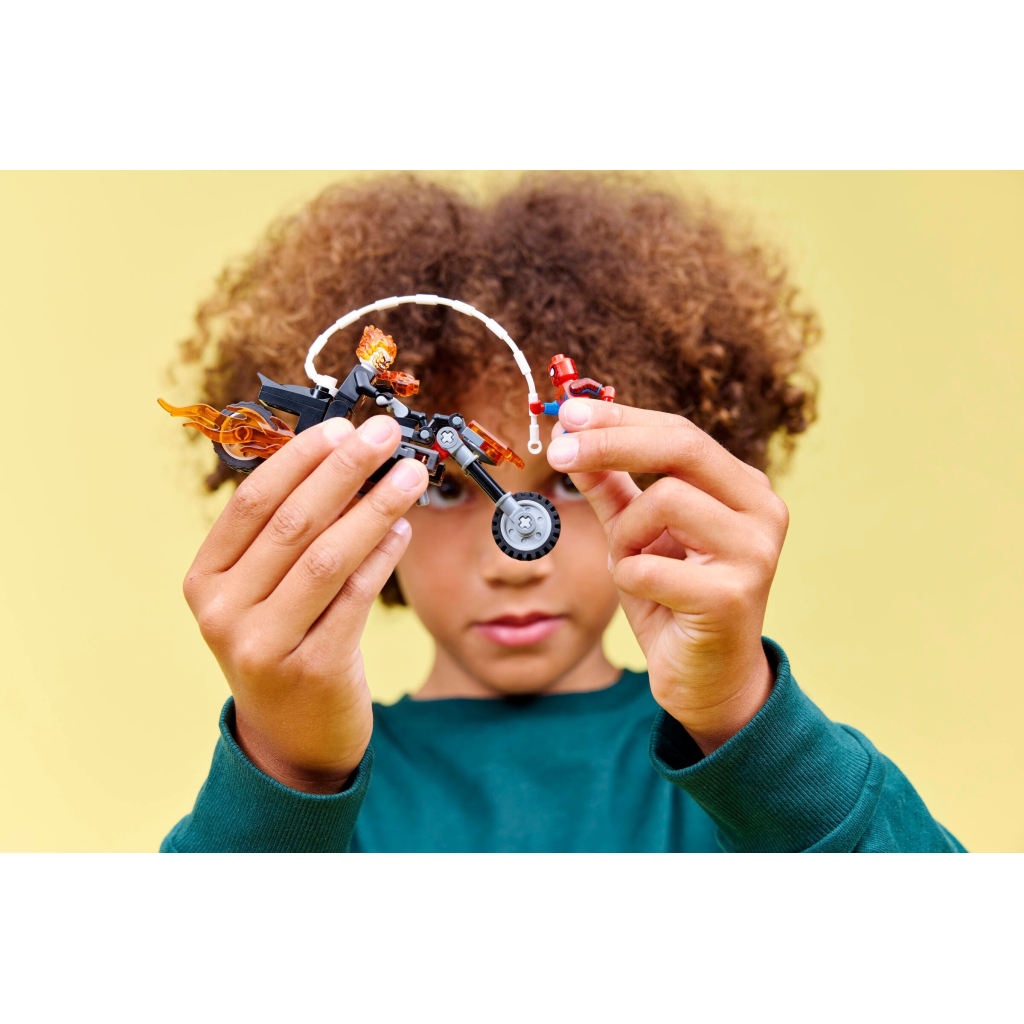 Конструктор LEGO Super Heroes Людина-павук vs. Примарний вершник на мотоциклі (76335) - зображення 9