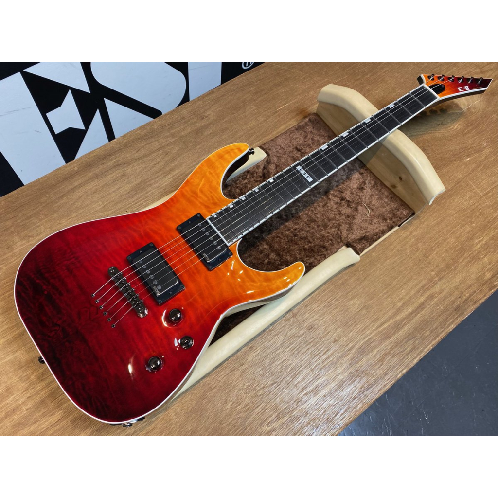 Електрогітара ESP E-II Horizon NT-II Tiger Eye Amber Fade - изображение 7