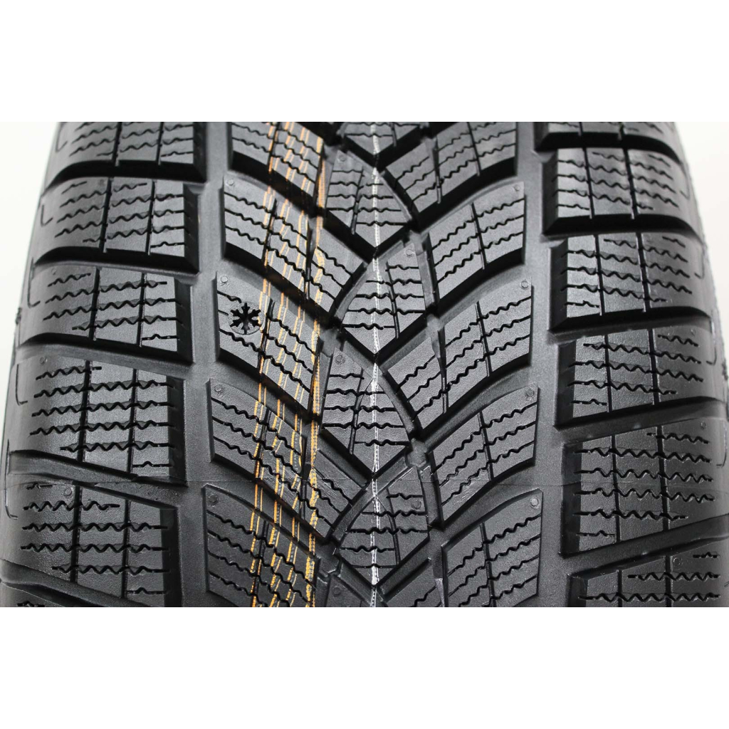 Шина Goodyear Ultra Grip Performance 255/55R19 111H SUV Gen-1 XL AO - зображення 4