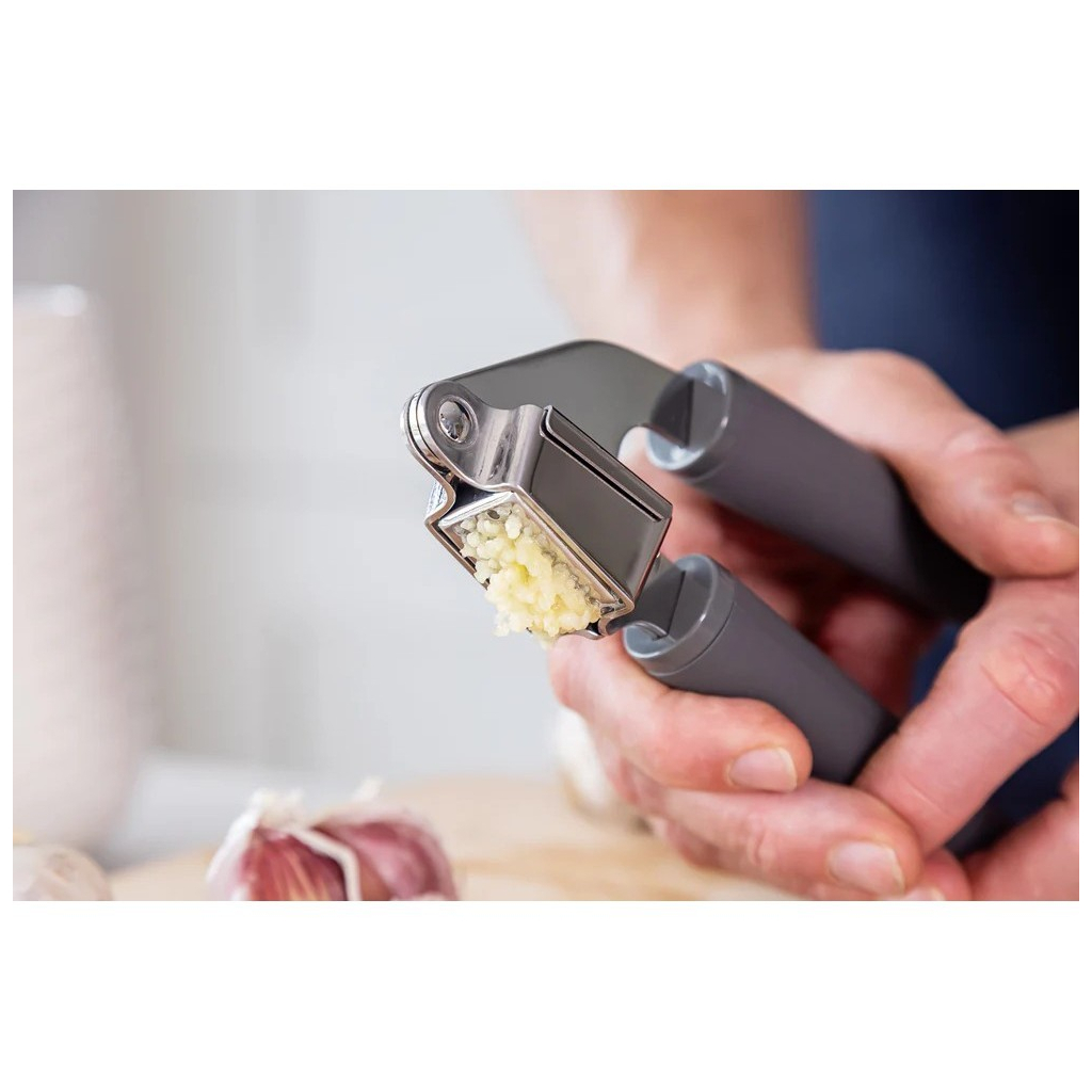 Прес для часнику KitchenAid Coreline 19 см сірий (KAS132OHCGG) - зображення 10